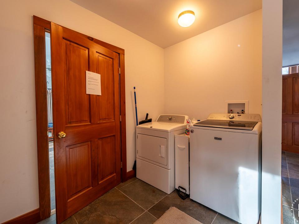 KeeneChaletOn9N_Laundry