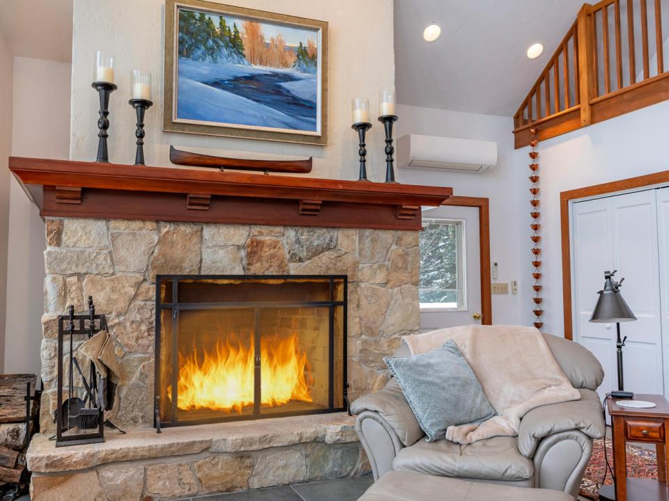 KeeneChaletOn9N_LR_V