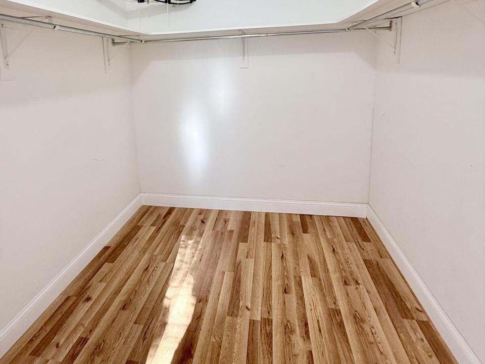 Walk-in closet