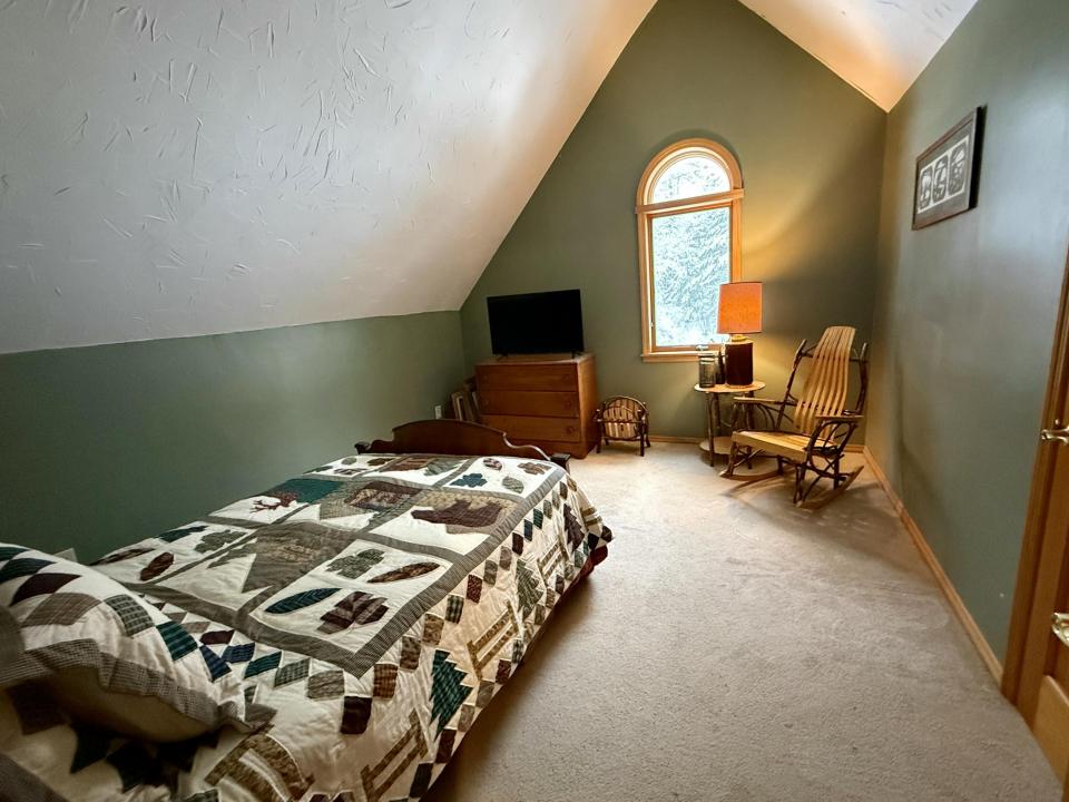 995A86B7-1DFE-4244-8083-BD3FE16BFA95_1_2