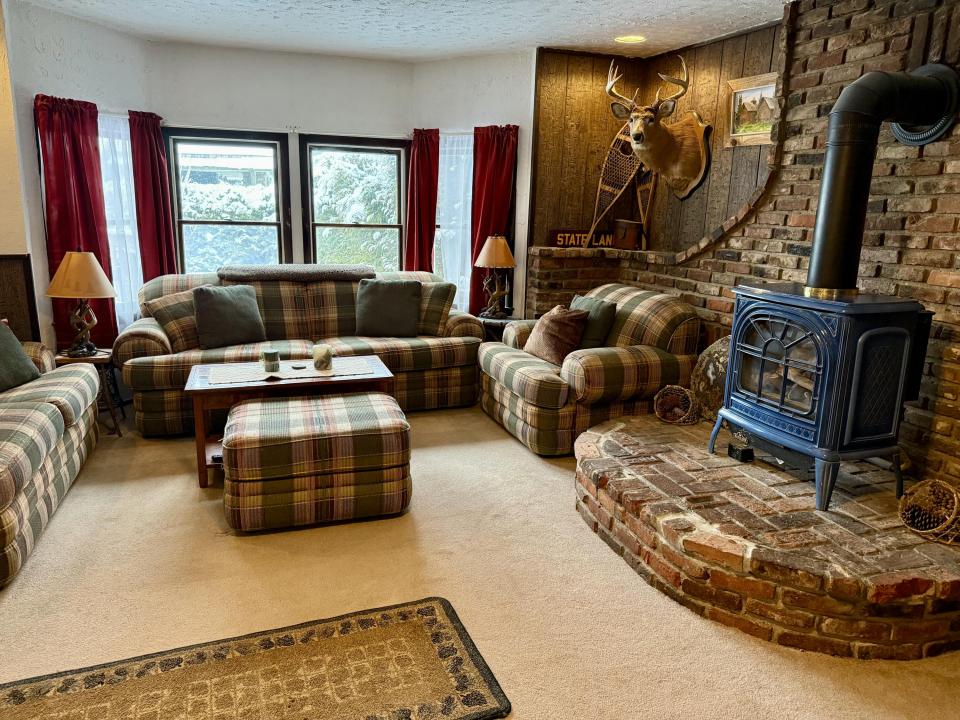 D2865821-1160-4DEC-A1CB-085462F9886D_1_2