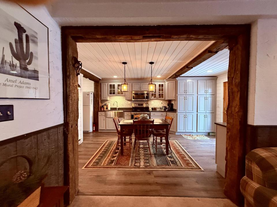 13566165-99DA-4C16-A4A0-6EEDE3271596_1_2