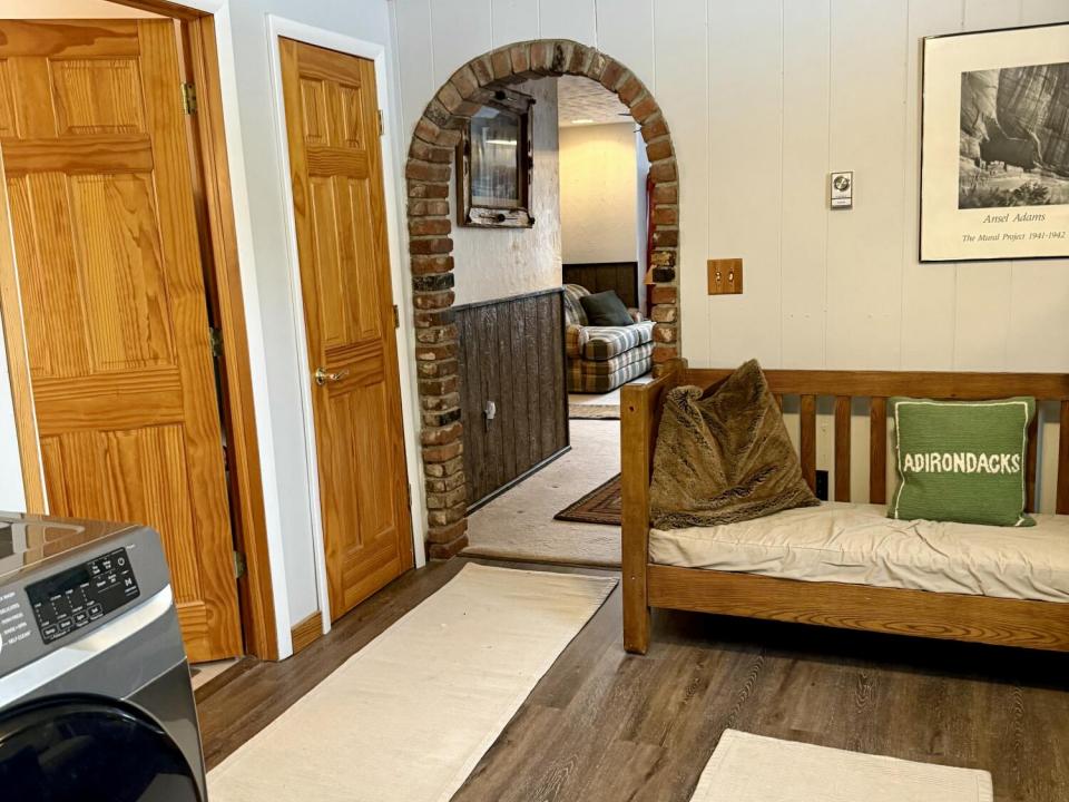 16CF2C53-1F76-4B6D-83B8-79E3DB44917E_1_2