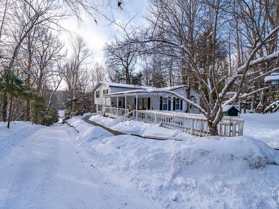 HomeOnIndianRock_Exterior