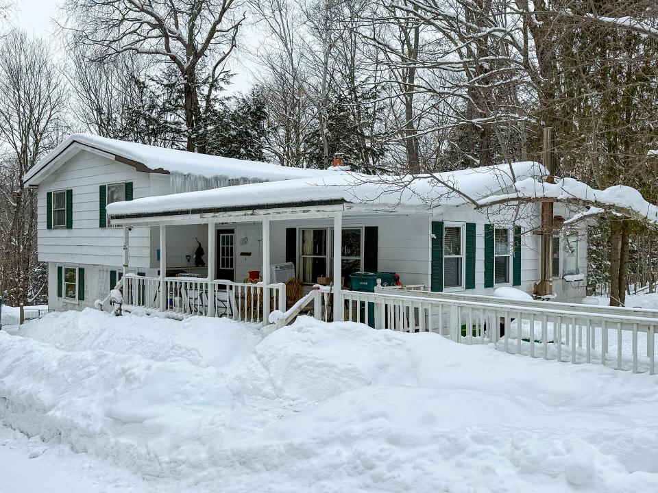 HomeOnIndianRock_Exterior