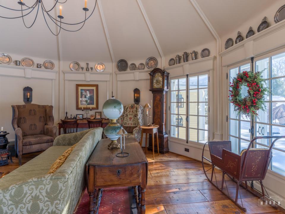Gazebo Room