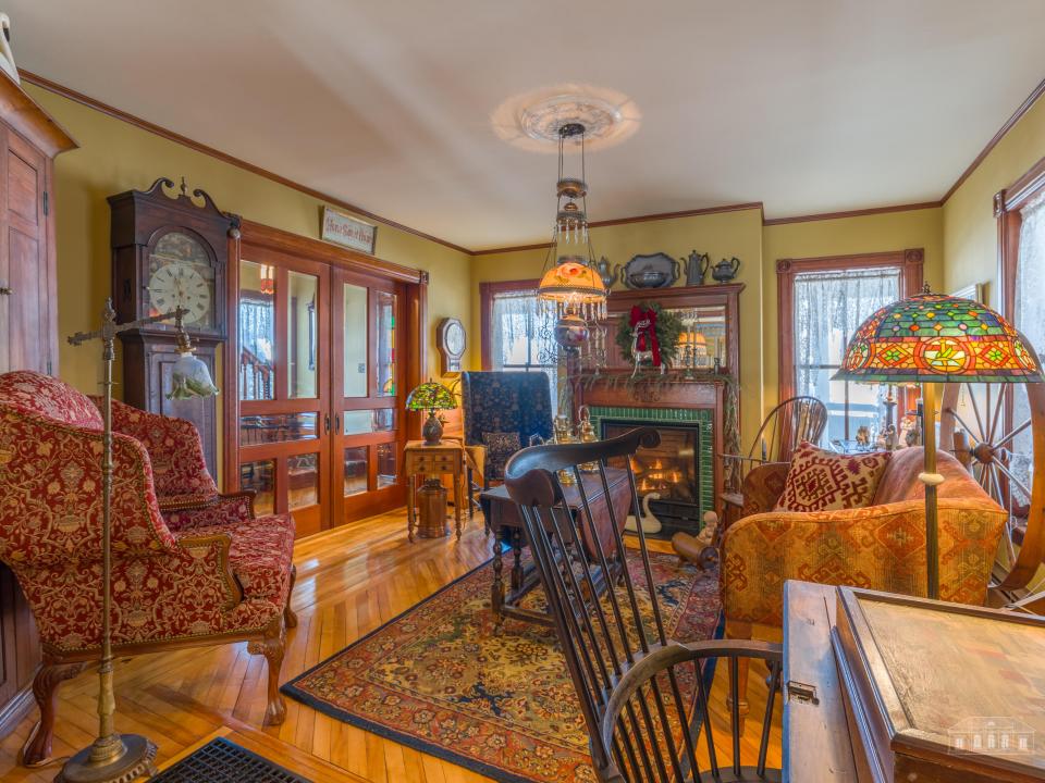 Living Room pocket door closed