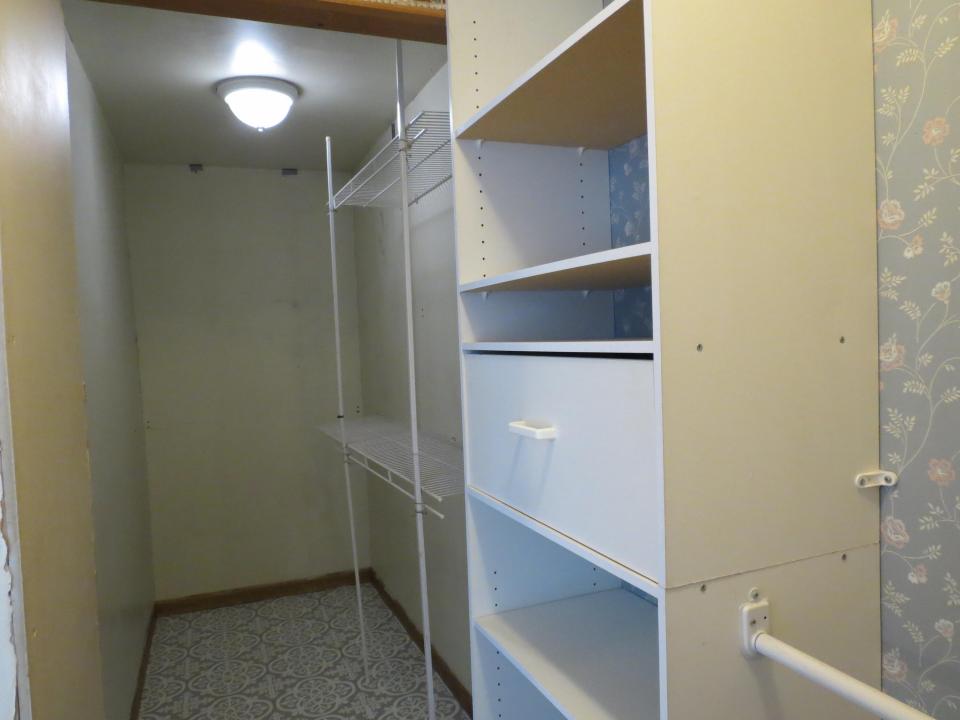 Closet- Bed 1