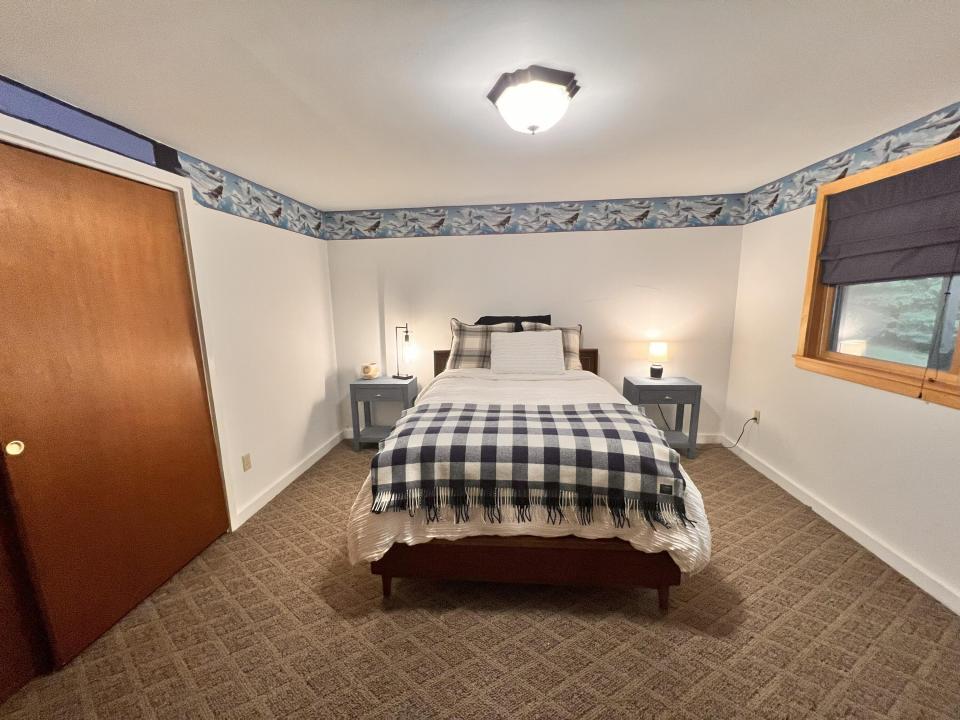 2nd Bedroom with Closet