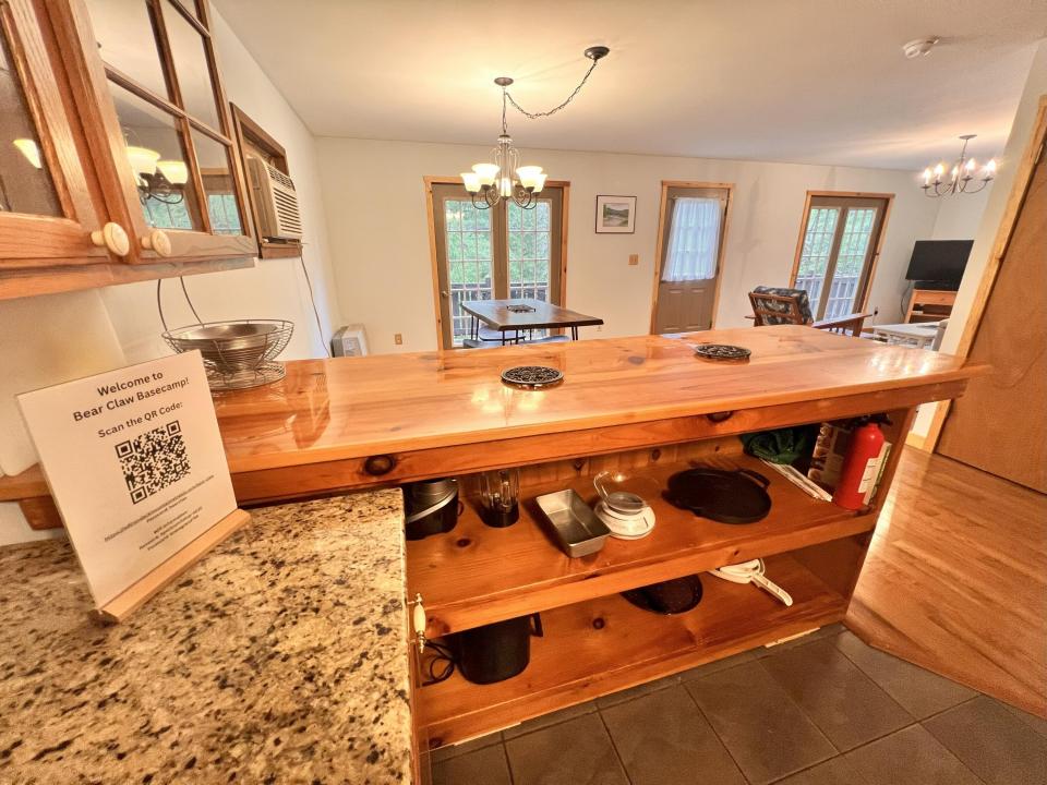 Breakfast Bar with Shelving