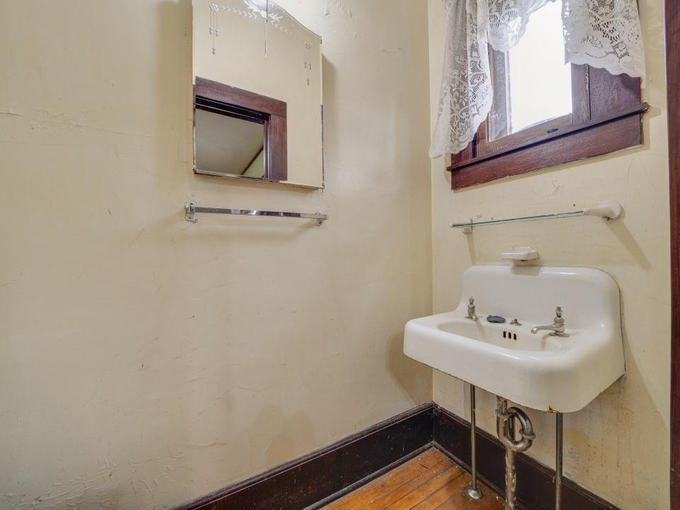 A626BF54-7EB9-495E-A213-64CC515CE048