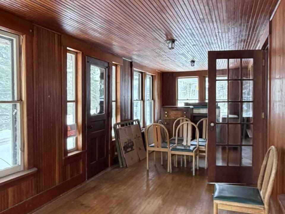 12C4E34F-5348-412B-9B24-EA5C0F967ED1_1_1