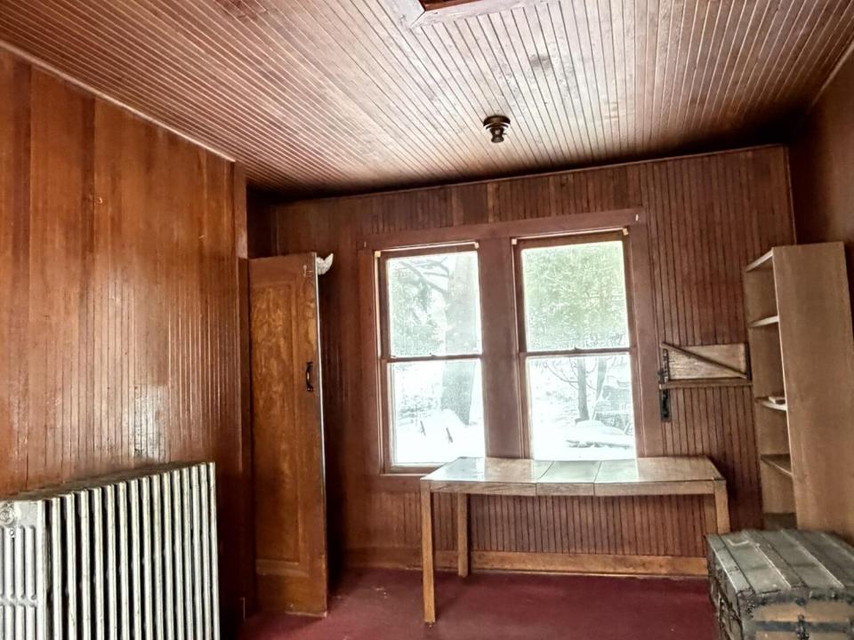 038D85DD-88E2-4960-8E9F-8E17AA010D2C_1_1