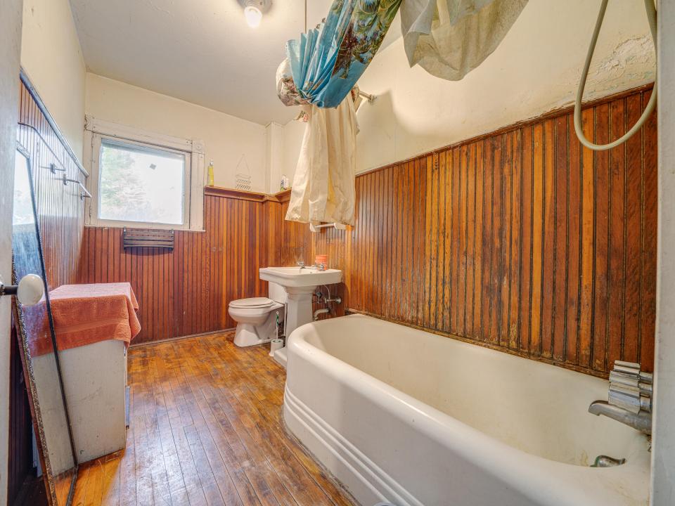 CD087533-198A-460E-BC31-6A8969166077