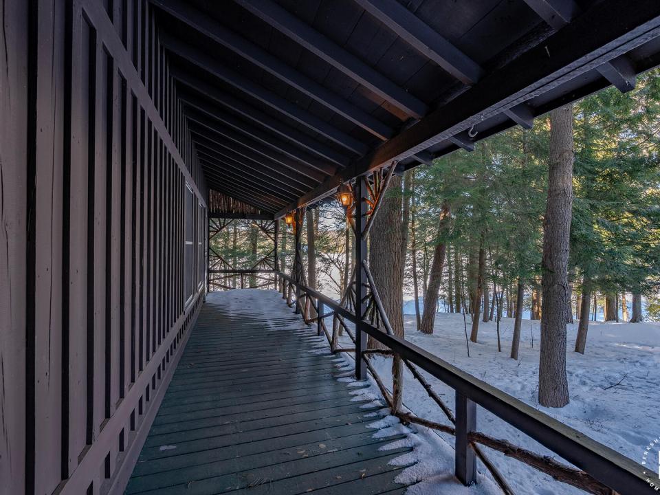 HemlockLedgeCamp_Bunkhouse_Porch