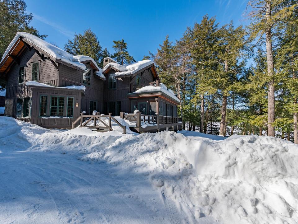 HemlockLedgeCamp_Mainhouse_Exterior