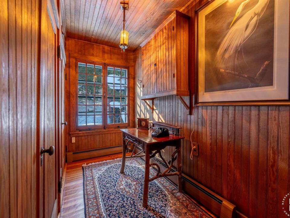 HemlockLedgeCamp_OfficeArea