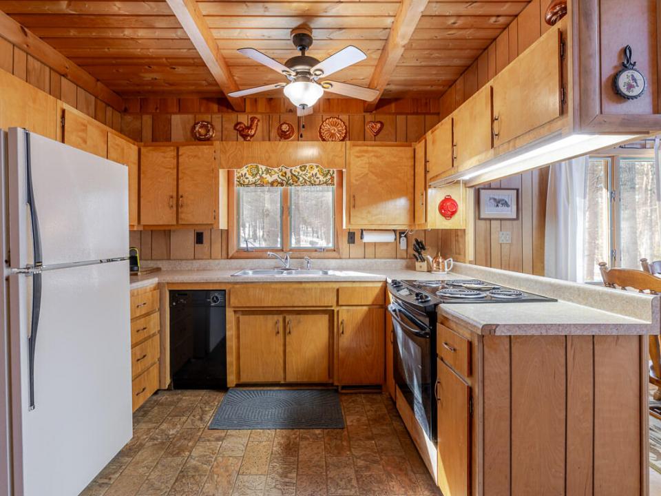 44-red-fox-drive-jay-ny-12941-13