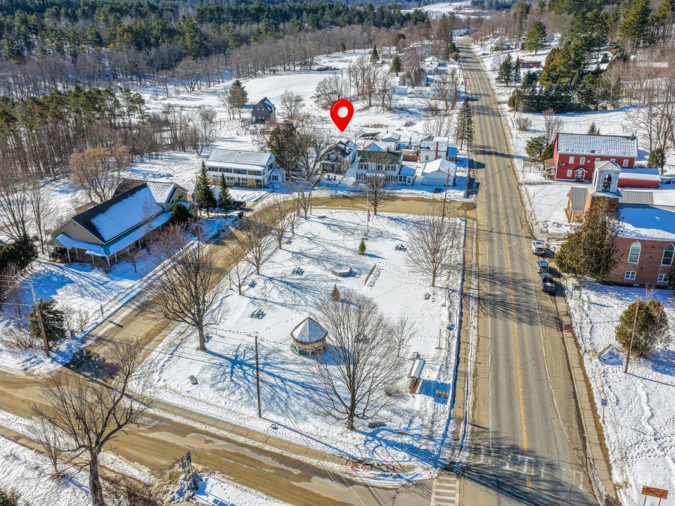 6 Parkside Rd Jay-73