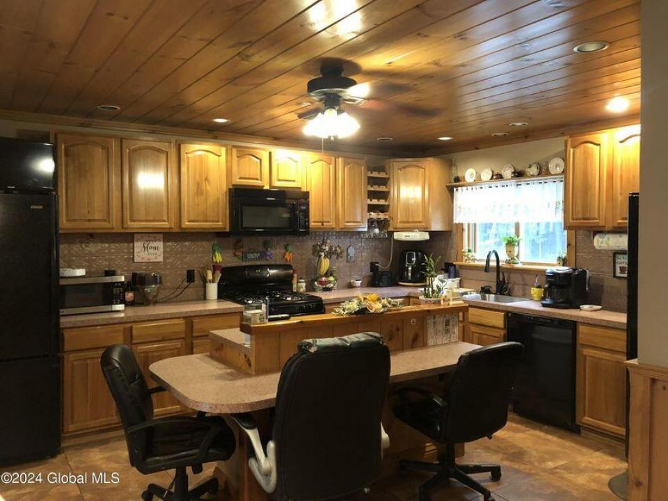 20240822034015040860000000-o