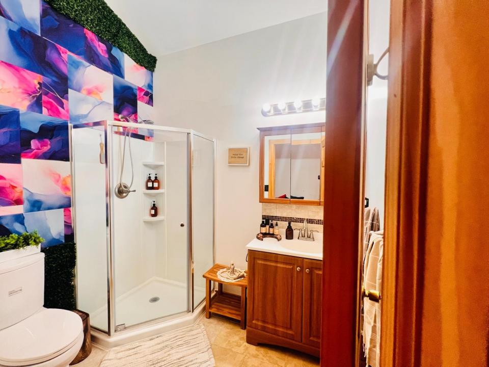Full Bathroom