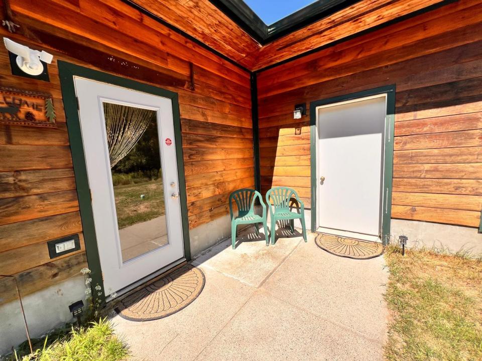 Entrance to 2nd Apartment