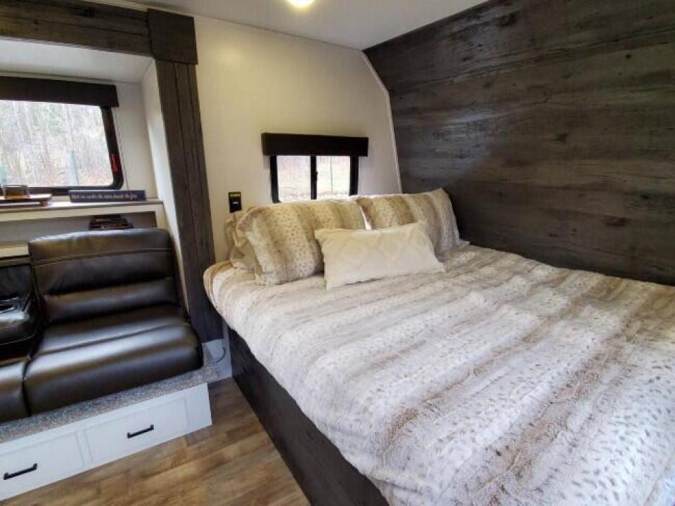 RV Bedroom