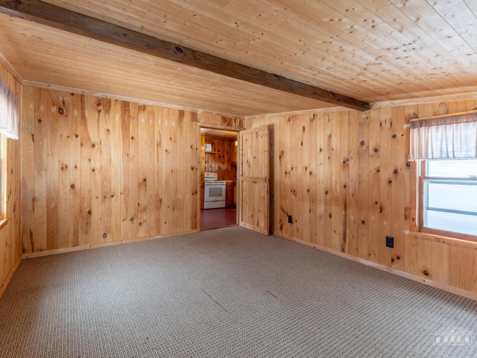 8 Elis Way Keene-14