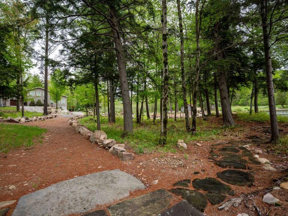 0F02ADB9-CD63-4FFE-9800-684CD81B6BBE_1_1