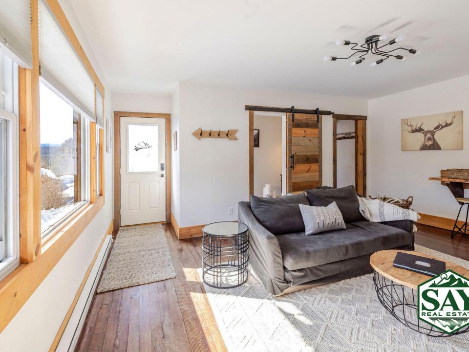 Ground_005_JC3_5908_edit_SAYbranded