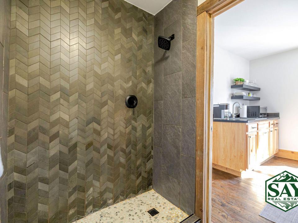 Ground_013_JC3_5944_edit_SAYbranded