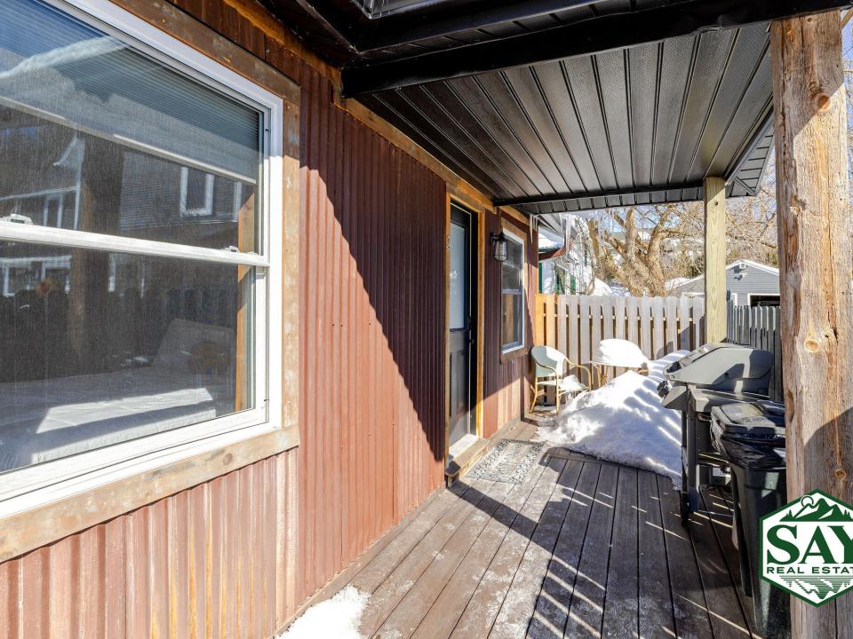 Ground_018_JC3_5964_edit_SAYbranded