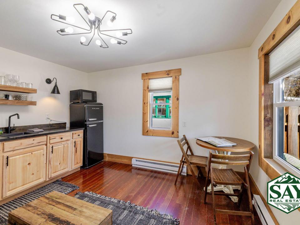 Ground_020_JC3_5972_edit_SAYbranded