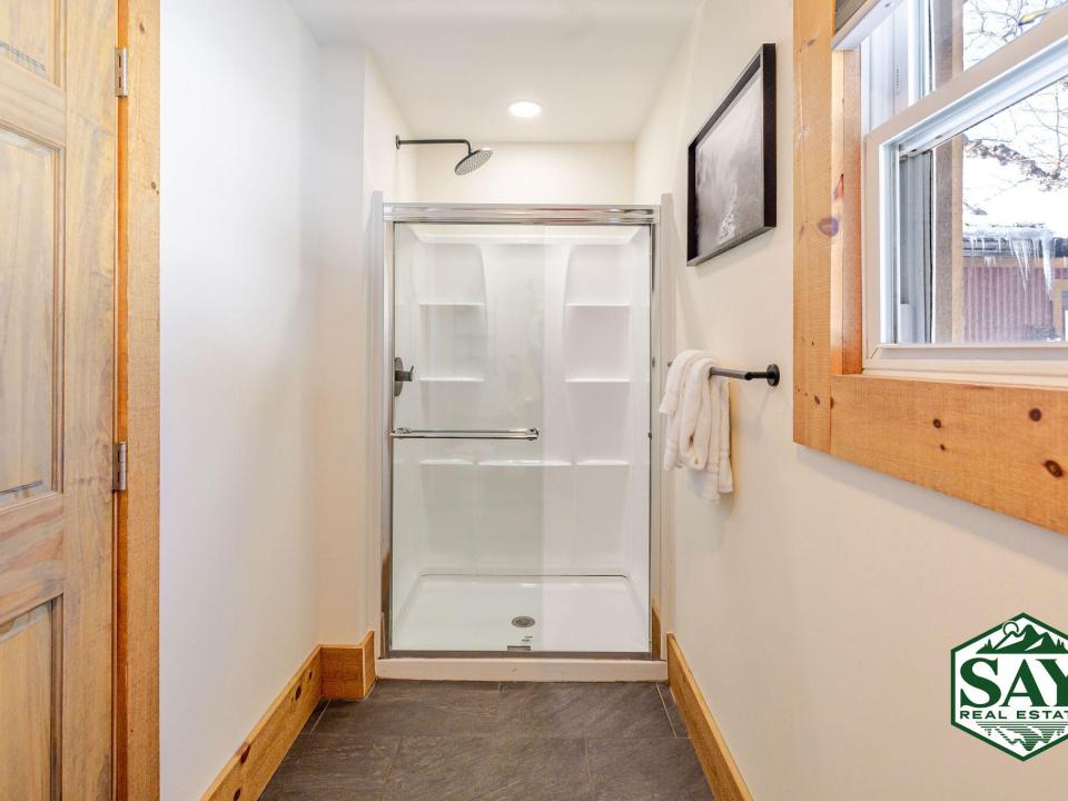 Ground_024_JC3_5988_edit_SAYbranded