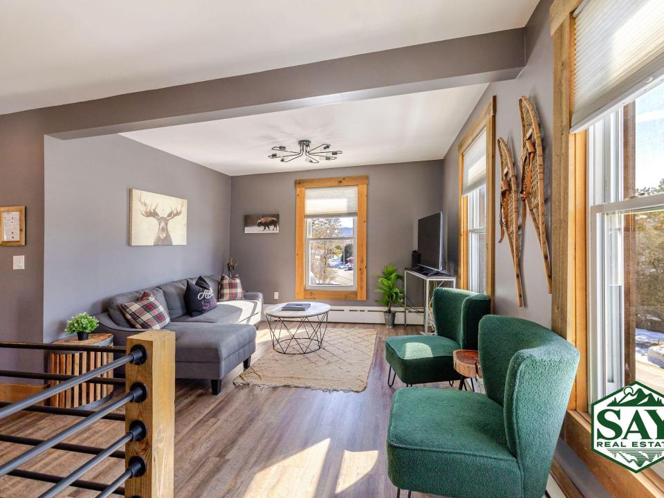 Ground_028_JC3_6004_edit_SAYbranded