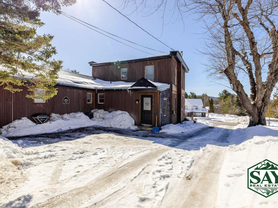 Ground_035_JC3_6033_edit_SAYbranded