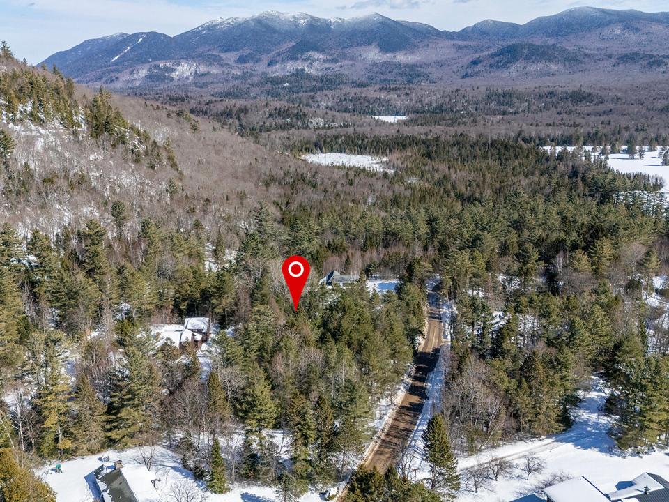 LandOnCobbleHillRoad_A_High_Lot_L