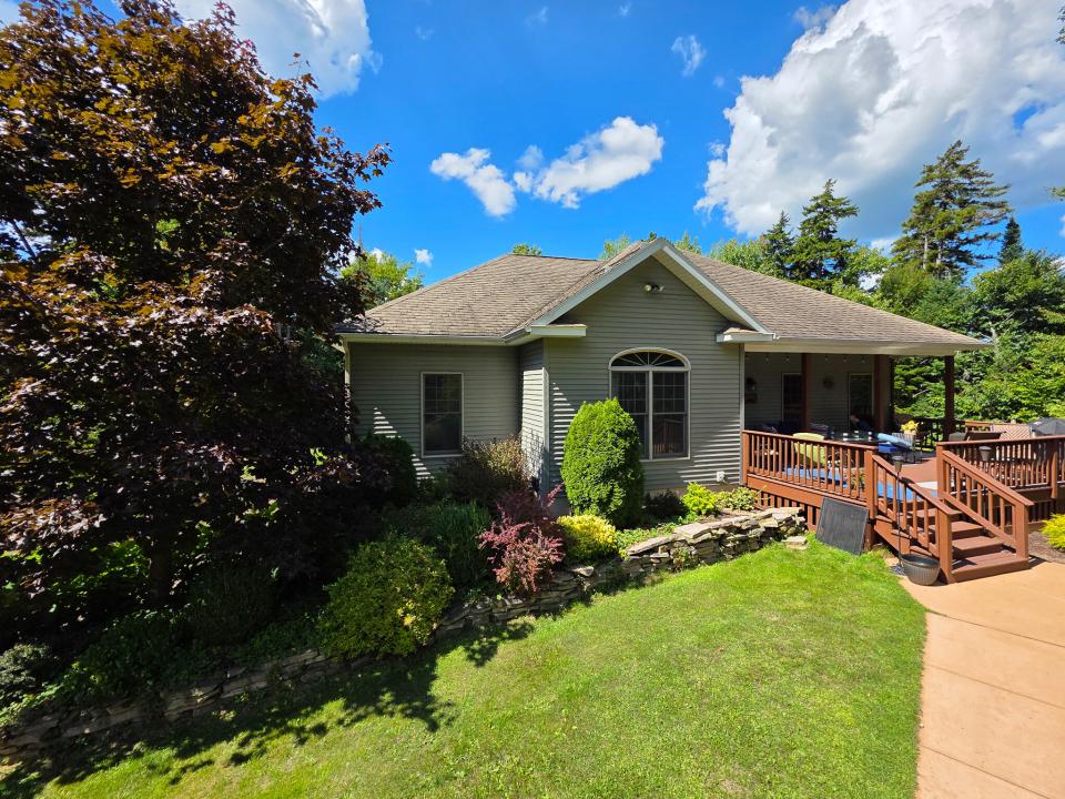 LB 14 Tamarack Dr-13