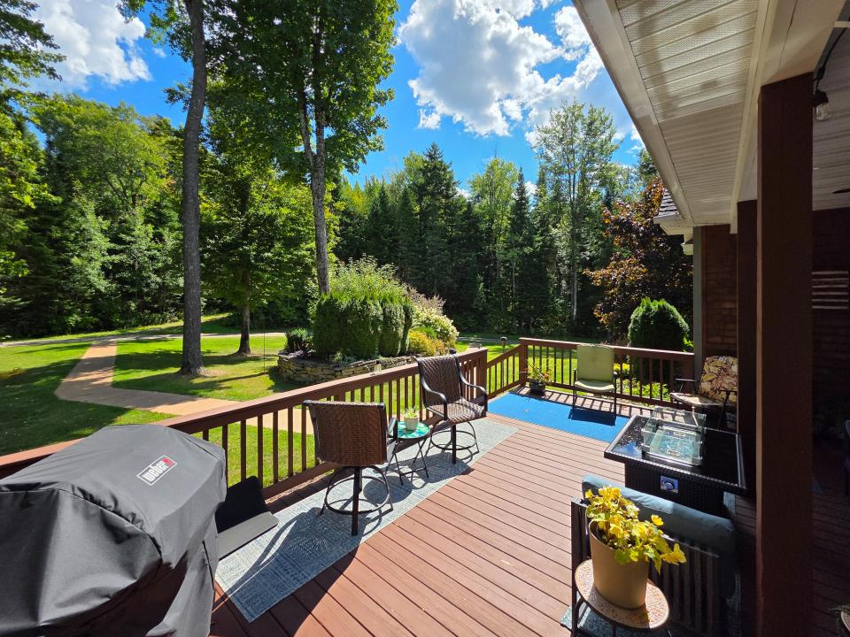 LB 14 Tamarack Dr-18