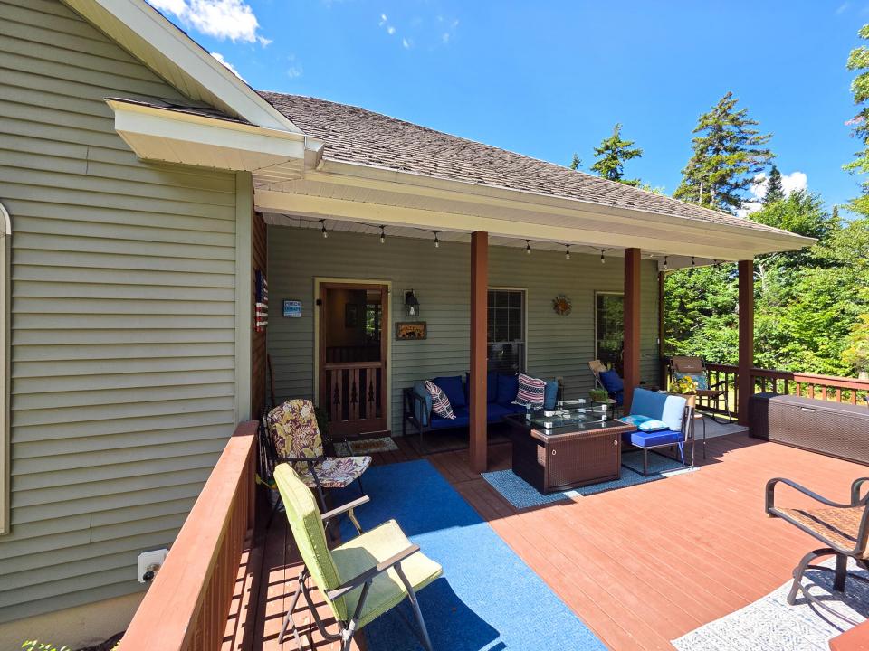 LB 14 Tamarack Dr-16