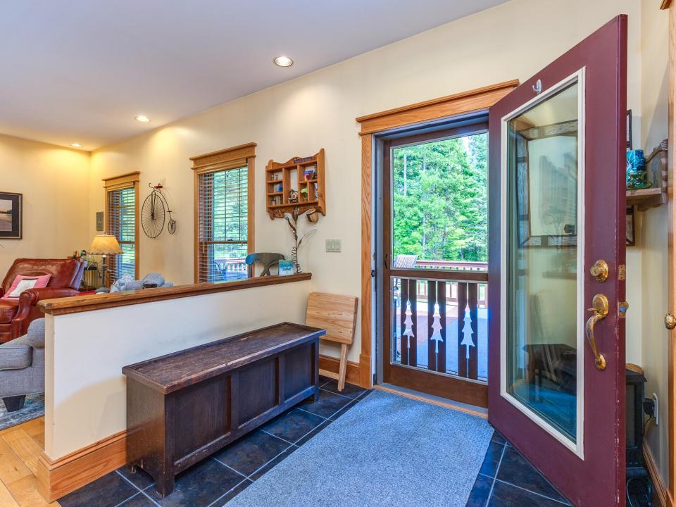 LB 14 Tamarack Dr-34