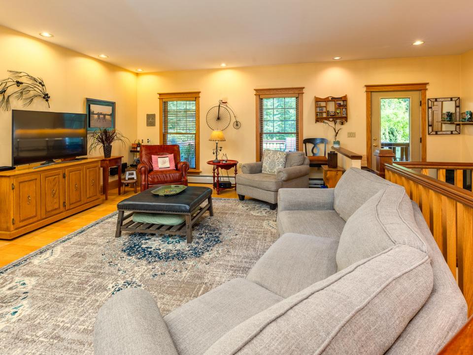 LB 14 Tamarack Dr-38