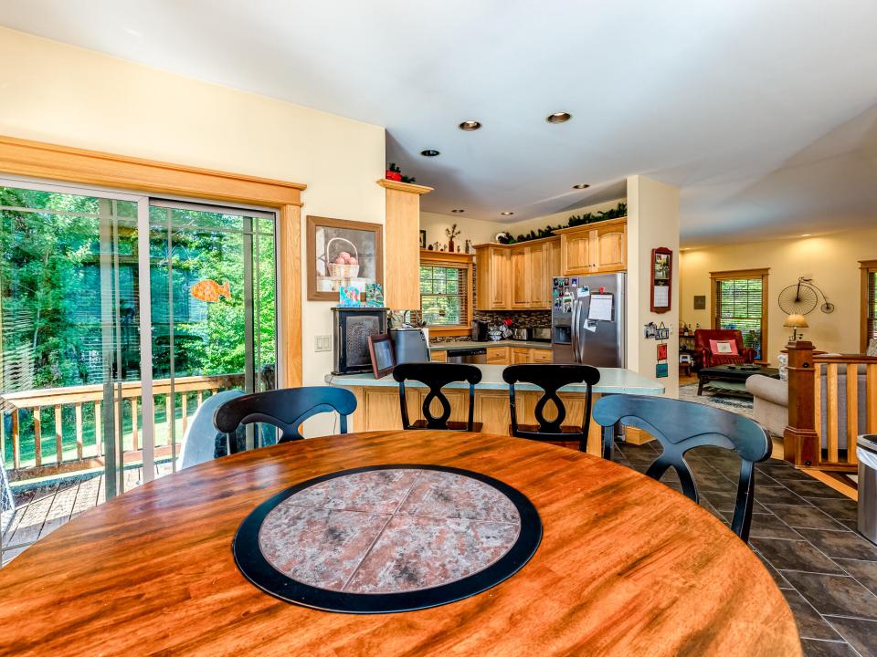 LB 14 Tamarack Dr-46