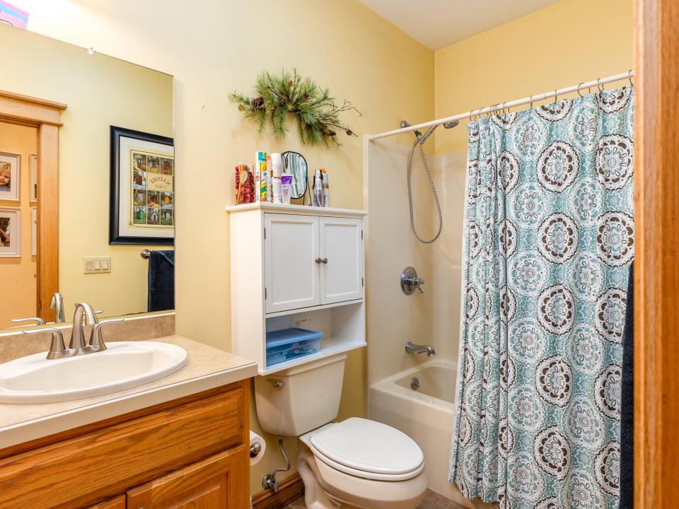 LB 14 Tamarack Dr-33