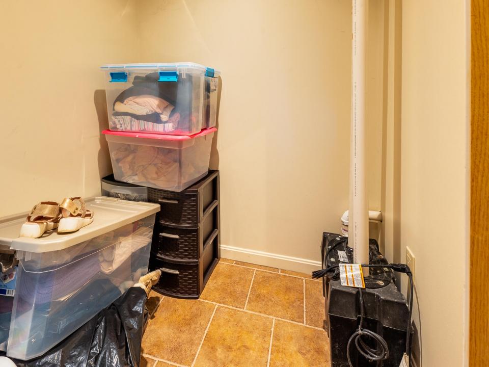 LB 14 Tamarack Dr-50