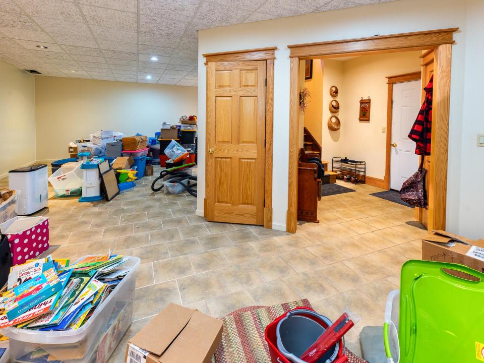 LB 14 Tamarack Dr-52