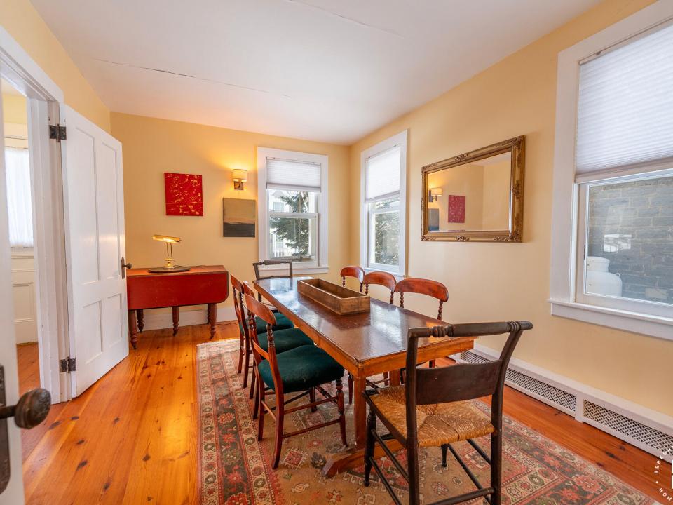 EssexHomeNearTheFerry_DR