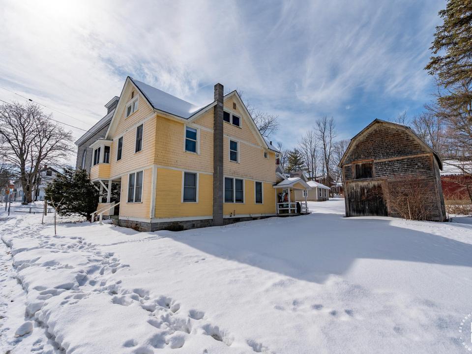 EssexHomeNearTheFerry_Exterior