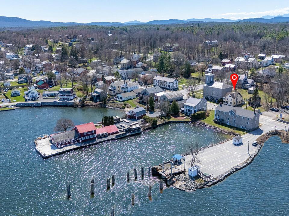 EssexHomeWithLakeViews_S_A_Property_Lake