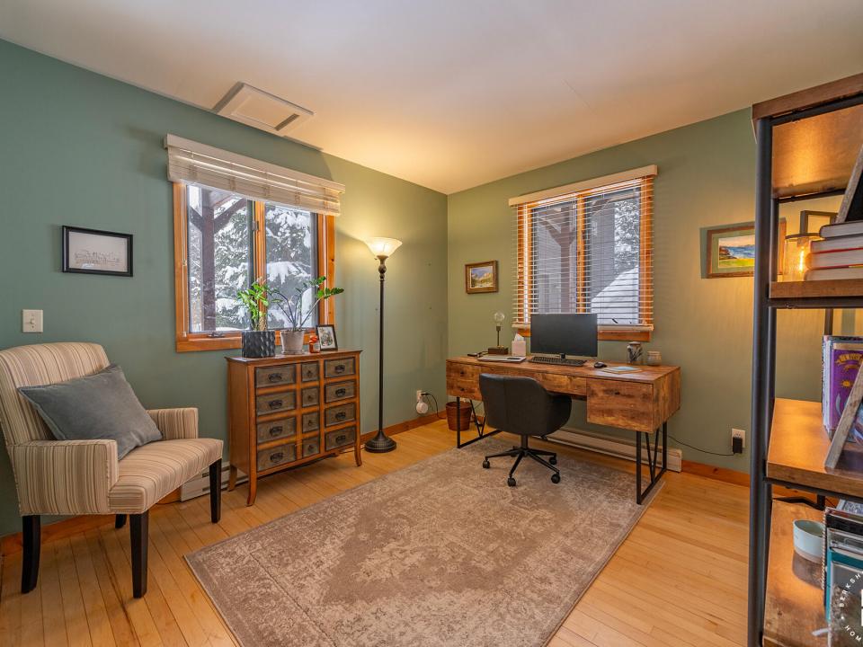 GorgeousHomeOnAveryville_Office